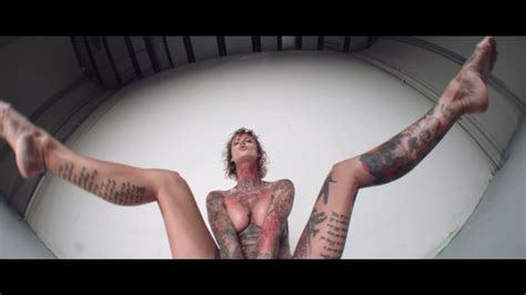 holy rock singer jennifer weist nude selfie fappening sauce