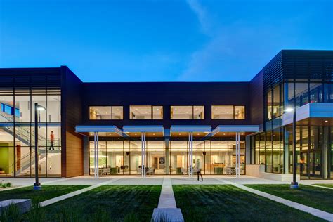 regional medical center  invision architecture
