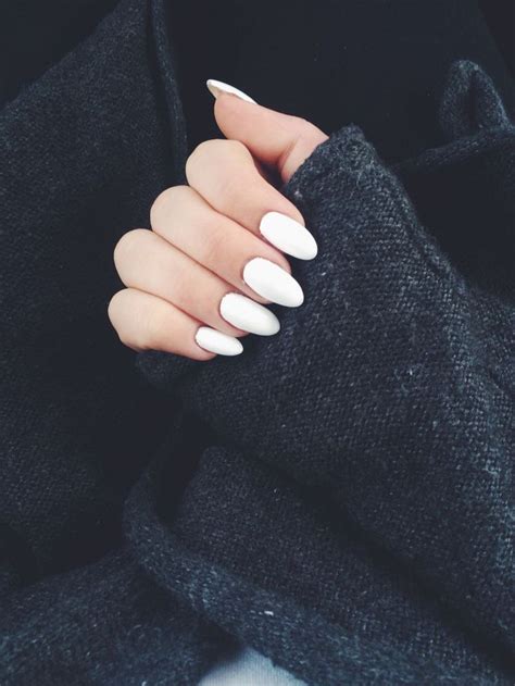 the 25 best white acrylic nails ideas on pinterest white acrylics acrylics and white nails