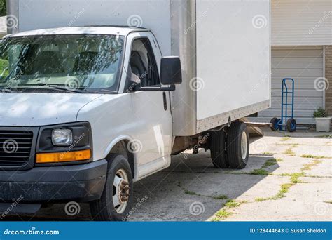 moving van   driveway ready   loaded stock image image  haul anticipation