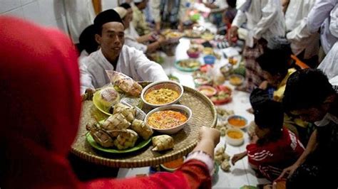 wajah idul fitri  indonesia islam nusantara laduniid layanan