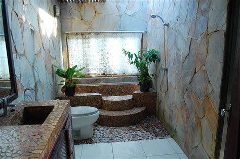 desain kamar mandi natural renovasi rumahnet