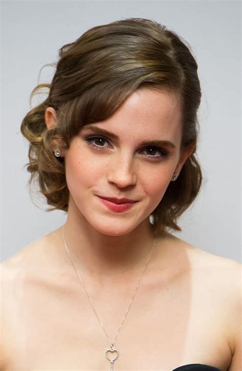 Emma Watson Best Hair Makeup And Beauty Looks Elle