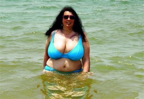 Amateur Bbw Moms In Bikini 22 Pics Xhamster