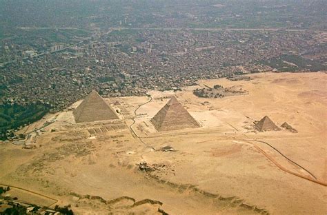 pyramids  giza aerial view illustration world history