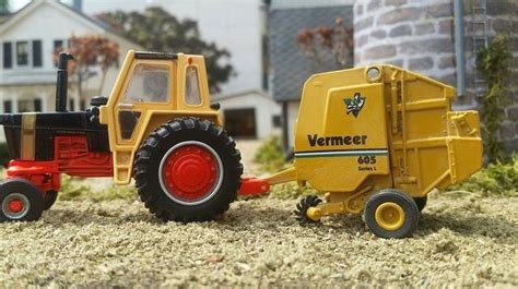vermeer   baler farm toy display farm toys tractor toy