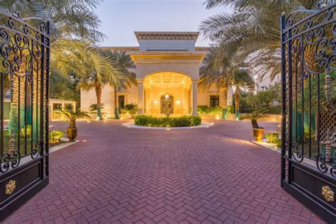 splendid mansion  emirates hills dubai luxurypropertycom villa emirateshills luxurious