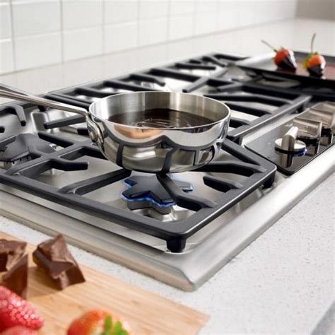 thermador sgsxfs masterpiece stainless   gas cooktop