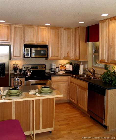 images  kitchen designs  pinterest oak cabinets maple cabinets  maple