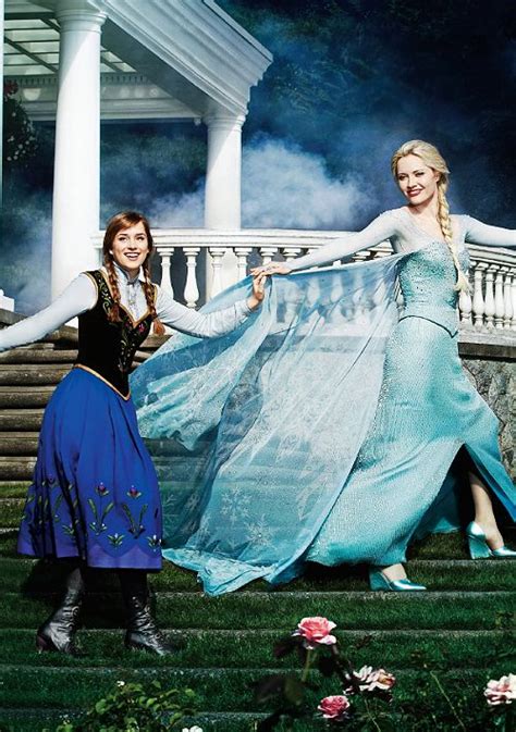 once upon a time gets frozen when anna and elsa visit