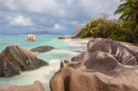 seychelles indian ocean     beautiful islands  earth