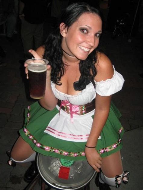 sexy oktoberfest pictures of hot german girls