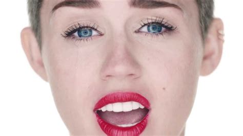 Miley Cyrus Wrecking Ball Youtube
