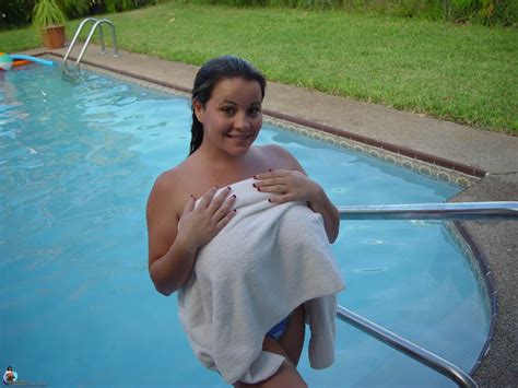 plus size big boobs nude brunette swimming in the pool 20 photos the fappening leaked