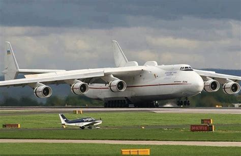 105 best images about transport airplanes vliegtuigen antonov 225 mriya on pinterest