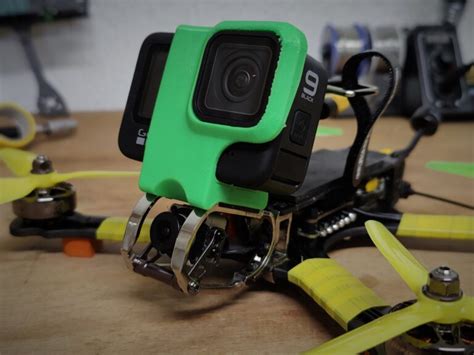 flexible kamerahalterung fuer eine fpv drone dpr