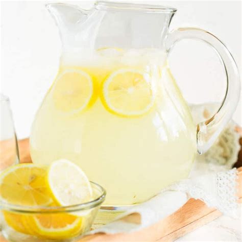 Ten Foods And Drinks You Can Make With Lemons