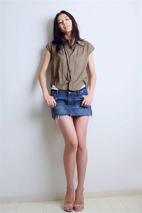 203 Best Women In Short Skirts Images On Pinterest