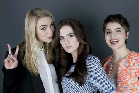 Lucy Fry Zoey Deutch And Sami Gayle