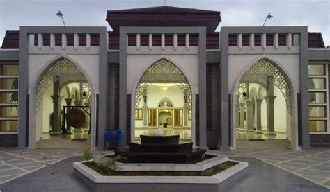 mengenal masjid raya al falah sragen satu satunya masjid tujuan wisata