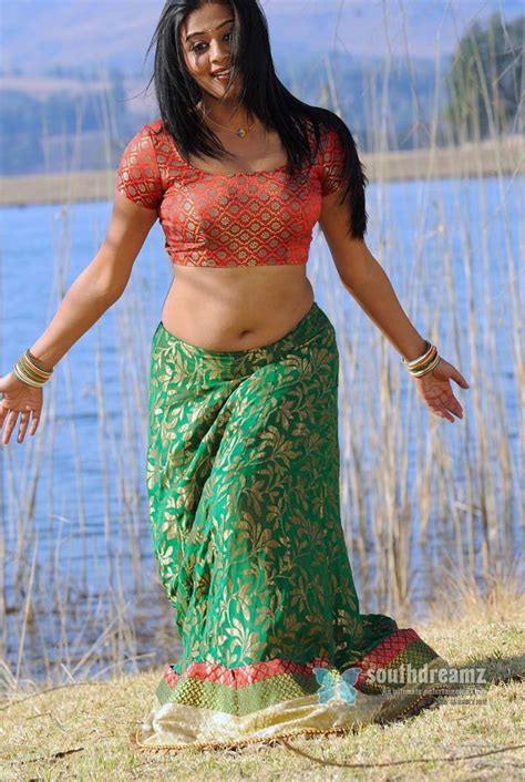 Indian Actress Gallery Priyamani Hot Boobs