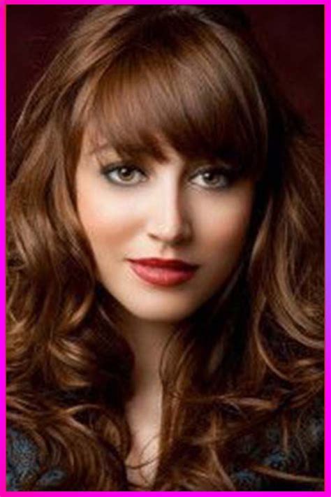 Cute Long Length Curly Layered Hairstyles For Womens With Long Face In