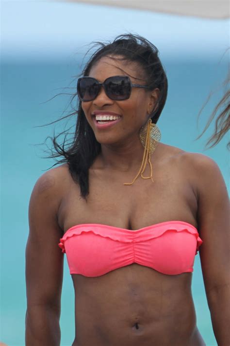 serena williams shows off her body in a teeny weeny pink