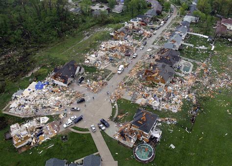 mo tornadoes destroy homes damage airport cbs news