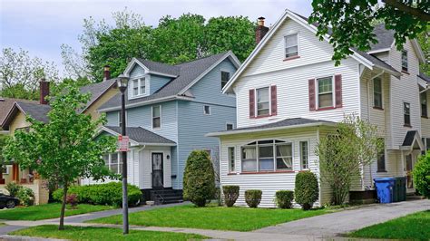 americans  eyeing homes   suburbs  pent  demand hits housing market gar associates