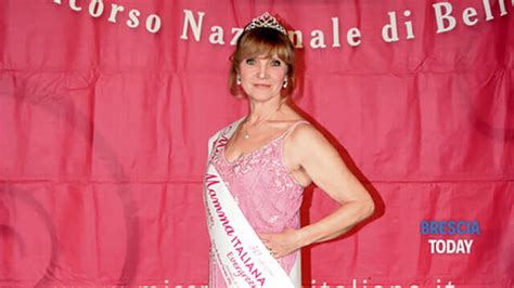 Miss Mamma Italiana 2023 In Gara Emanuela Luccini Di Polpenazze Del Garda