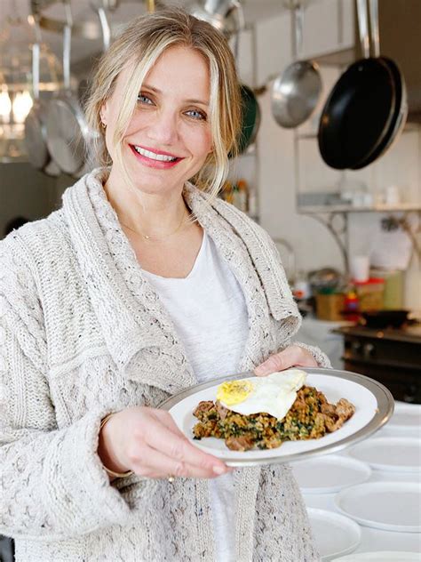 Cameron Diaz S Book About Aging She Wants Aging Is Living In Neon