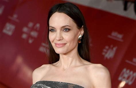 Angelina Jolie Talks About Banned The Movie Eternals For Same Sex Kissing