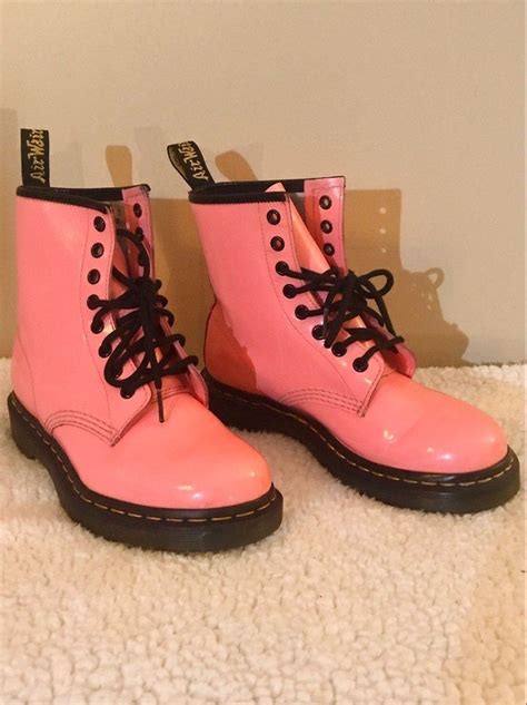 light pink   martens boots womens  size  beautiful color  shiny patent leather
