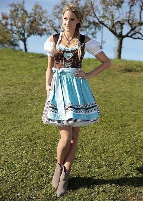 Pin By Igori On German Girls Oktoberfest Outfit German Traditional