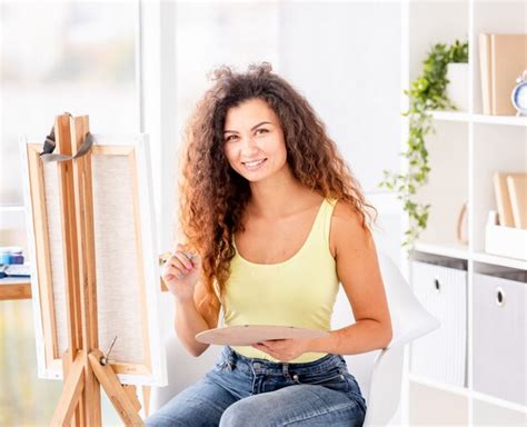 Premium Photo Girl Artist Next To Easel