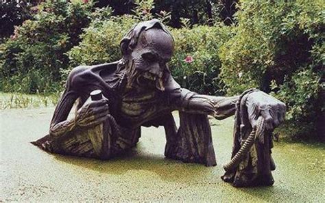 Strange Statues From Around The World 50 Pictures