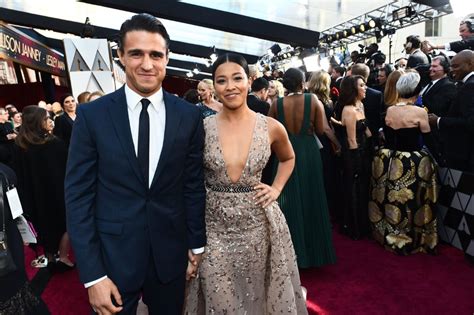 gina rodriguez ties the knot thedailyday