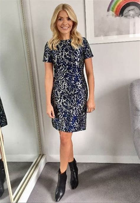 holly willoughby weight loss this morning star stuns in