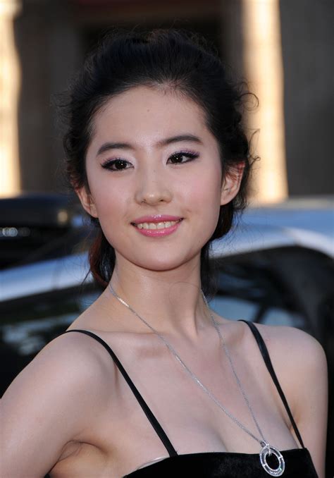 liu yifei 5 fantastic asian gallery