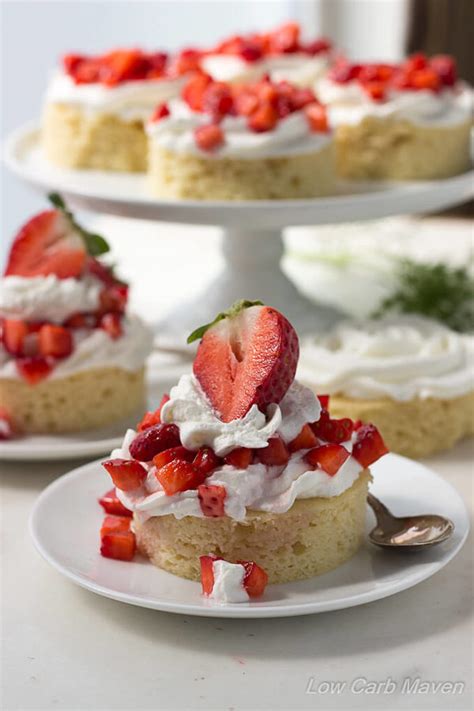 Low Carb Strawberry Almond Shortcake Cake Version Low