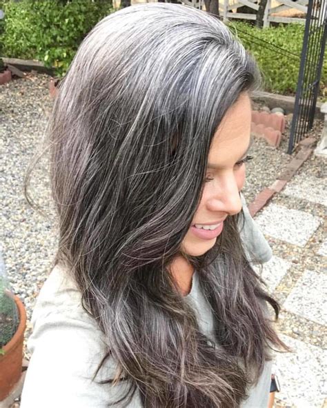 these 50 women who ditched dyeing their hair look so good