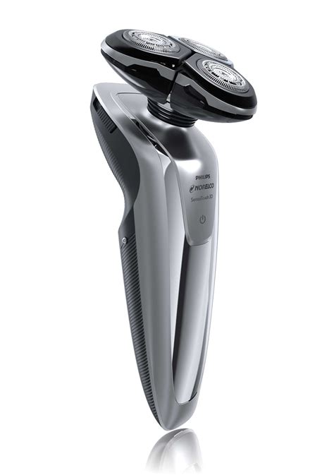 sensotouch  wet  dry electric razor  norelco
