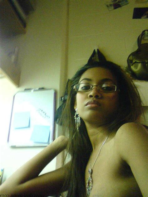 attractive desi indian teen girls arousing selfies