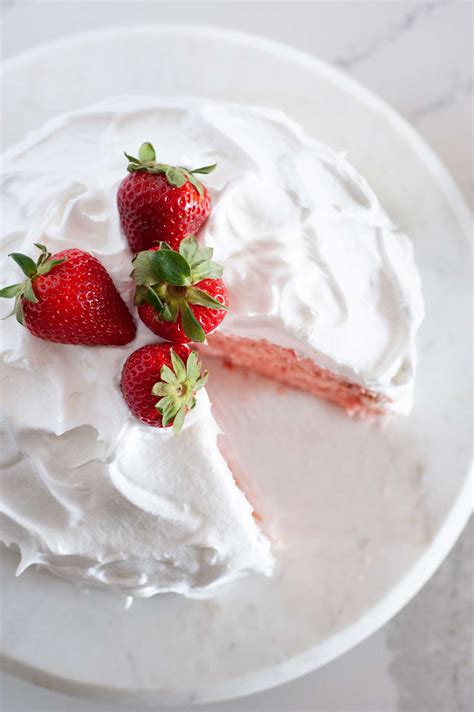 fashioned strawberry layer cake recipe
