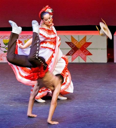 Awesome Folklorico Dancers Ballet Folklorico Dancers Body Mexico