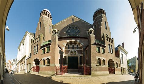 het verhaal achter de directeur van stichting folkingestraat synagoge marcel wichgers