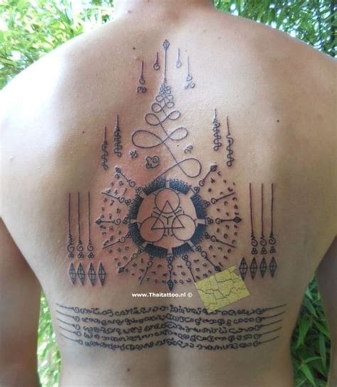 40 Rare Sak Yant Tattoos By Thai Monks No Ordinary Ink Tattoo Thai
