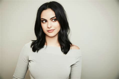 Riverdale S Camila Mendes I Don T Want To Fake Who I Am To Fit A