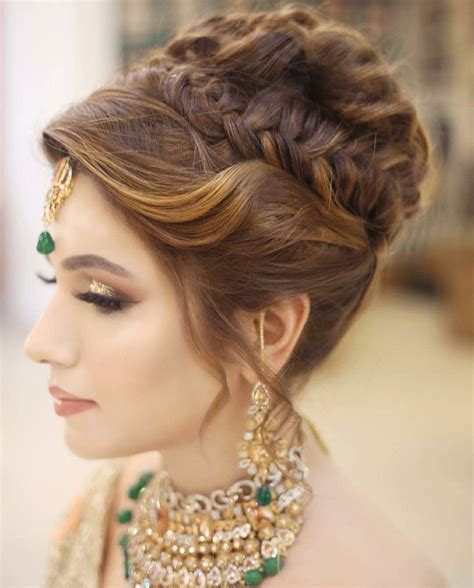 Wedding Hairstyles For Girls In Pakistan
