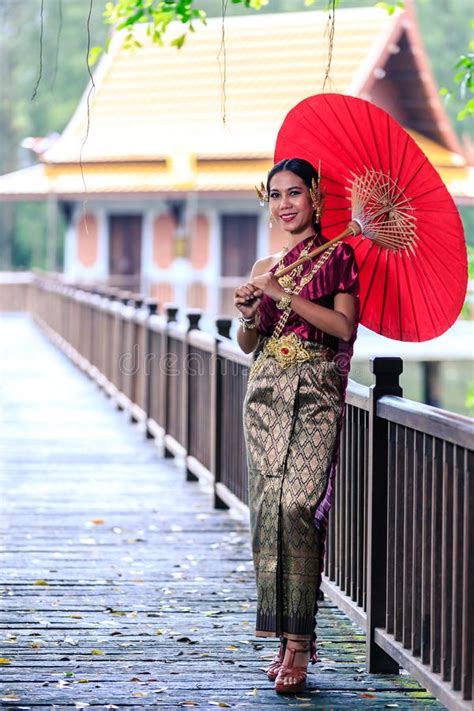 Beautiful Woman With Thai Traditional Dress King Rama 1